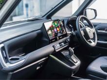 https://riyasewana.com/uploads/toyota-noha-voxy-1014501624502.jpg