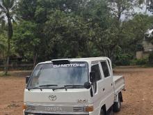 Toyota Original CrewCab 1993 Crew Cab