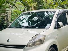 Toyota Passo 2004 Car