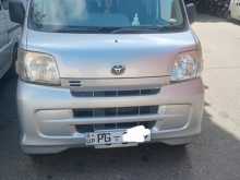 Toyota Pixis 2012 Van