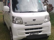 Toyota Pixis 2014 Van
