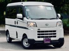 Toyota Pixis 2025 Van