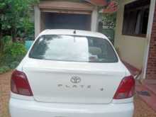 Toyota Plats 2000 Car
