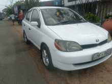 Toyota Plats 2000 Car