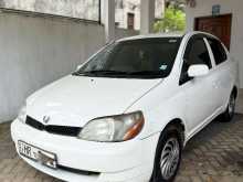 Toyota Platz 2000 Car