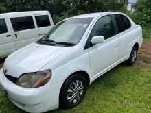 Toyota Platz 2000 Car