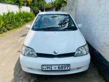 Toyota Platz 2000 Car