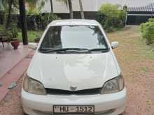Toyota Platz 2000 Car