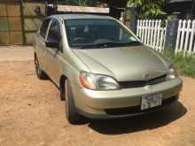 Toyota Platz 2000 Car