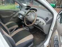 https://riyasewana.com/uploads/toyota-platz-2002-415385512383.jpg