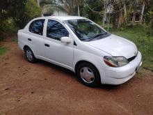 Toyota PLATZ 2000 Car