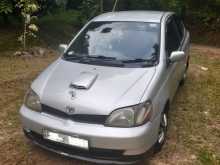 Toyota Platz 2000 Car