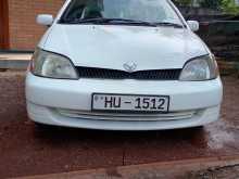 Toyota Platz 2000 Car