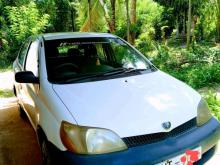 Toyota PLATZ 2002 Car
