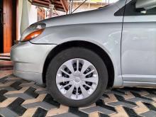 Toyota Platz Sedan 2003 Car