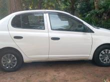 Toyota PLATZ Vitz 2002 Car