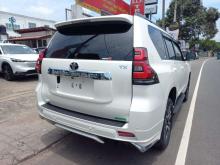 https://riyasewana.com/uploads/toyota-prado-101450156926.jpg