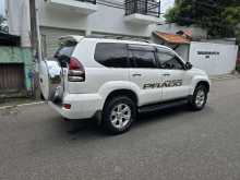 https://riyasewana.com/uploads/toyota-prado-120-211421454423.jpg