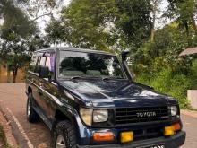 Toyota Land Cruiser Box Prado 1990 SUV