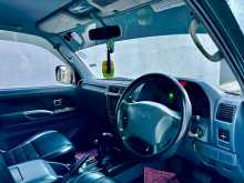 https://riyasewana.com/uploads/toyota-prado-13221353495.jpg