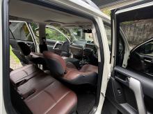 https://riyasewana.com/uploads/toyota-prado-150-1016570217366.jpg