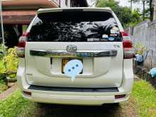 https://riyasewana.com/uploads/toyota-prado-150-2015-517513412082.jpg