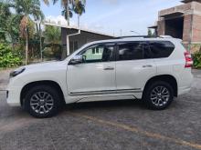 https://riyasewana.com/uploads/toyota-prado-150-241021116065.jpg