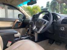 https://riyasewana.com/uploads/toyota-prado-2010-1322492212774.jpg