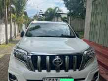 https://riyasewana.com/uploads/toyota-prado-2016374822651.jpg