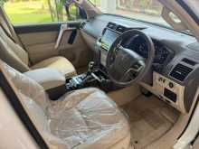 https://riyasewana.com/uploads/toyota-prado-2023-2515064112063.jpg