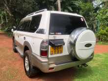 https://riyasewana.com/uploads/toyota-prado-95-1998-248445612102.jpg