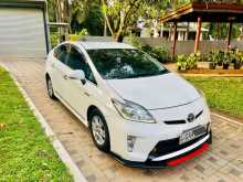 https://riyasewana.com/uploads/toyota-prious-s-3708064983.jpg