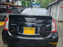 https://riyasewana.com/uploads/toyota-priur-s-2013-1412315012292.jpg