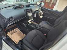 https://riyasewana.com/uploads/toyota-prius-04-2016-139560612613.jpg