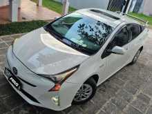 https://riyasewana.com/uploads/toyota-prius-04th-211122594682.jpg