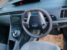https://riyasewana.com/uploads/toyota-prius-1010201124621.jpg