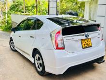 Toyota Prius 2018 Car
