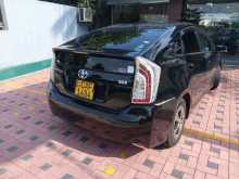 https://riyasewana.com/uploads/toyota-prius-111654314013.jpg