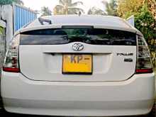 https://riyasewana.com/uploads/toyota-prius-112410722632.jpg