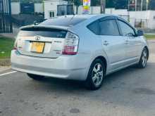 https://riyasewana.com/uploads/toyota-prius-11408354032.jpg