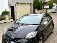 Toyota Prius S LED 2013 Car
