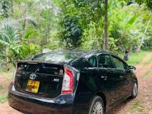 https://riyasewana.com/uploads/toyota-prius-11647036964.jpg