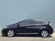 https://riyasewana.com/uploads/toyota-prius-117100324721.jpg