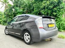 https://riyasewana.com/uploads/toyota-prius-117313817566.jpg