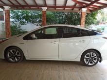 https://riyasewana.com/uploads/toyota-prius-117344917046.jpg