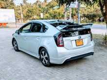 https://riyasewana.com/uploads/toyota-prius-11921444702.jpg