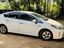 https://riyasewana.com/uploads/toyota-prius-1217302017115.jpg