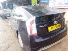 https://riyasewana.com/uploads/toyota-prius-12811526434.jpg