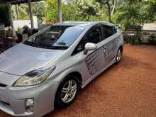 https://riyasewana.com/uploads/toyota-prius-1411141422913.jpg