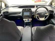 https://riyasewana.com/uploads/toyota-prius-14131444154.jpg